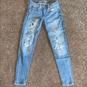AMERICAN EAGLE JEANS